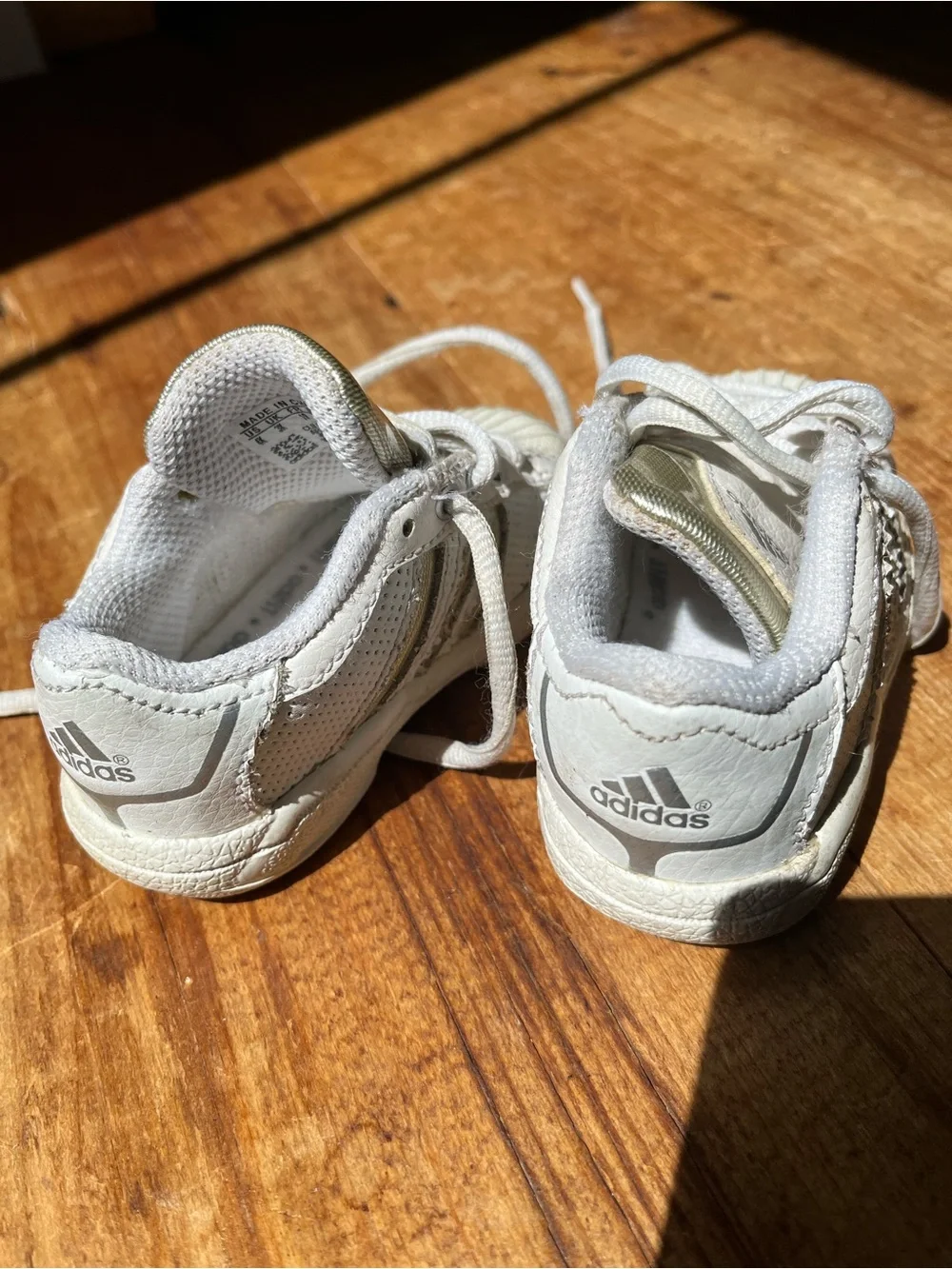 Adidas baby shoes 4C white